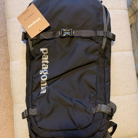 patagonia snowdrifter 30l black